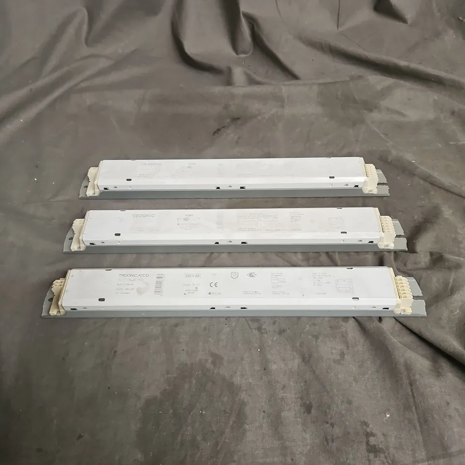 TRIDONIC X3 PC 2/70 T8 PRO DIGITAL BALLAST NOT DIMMABLE