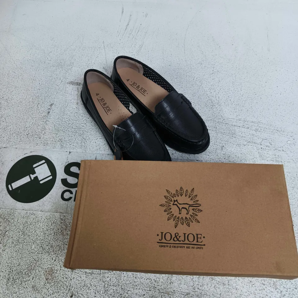 JO&JOE SHORE BLACK LEATHER LOAFERS – UK 4
