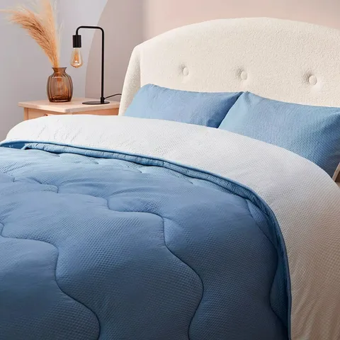 SILENTNIGHT SEERSUCKER COVERLESS DUVET AND PILLOWCASE SET - 10.5 TOG - GREY/BLUE - SINGLE