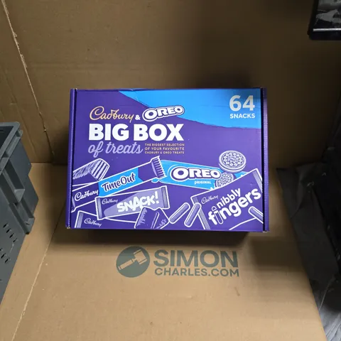 CADBURY & OREO BIG BOX OF TREATS – 64 SNACKS
