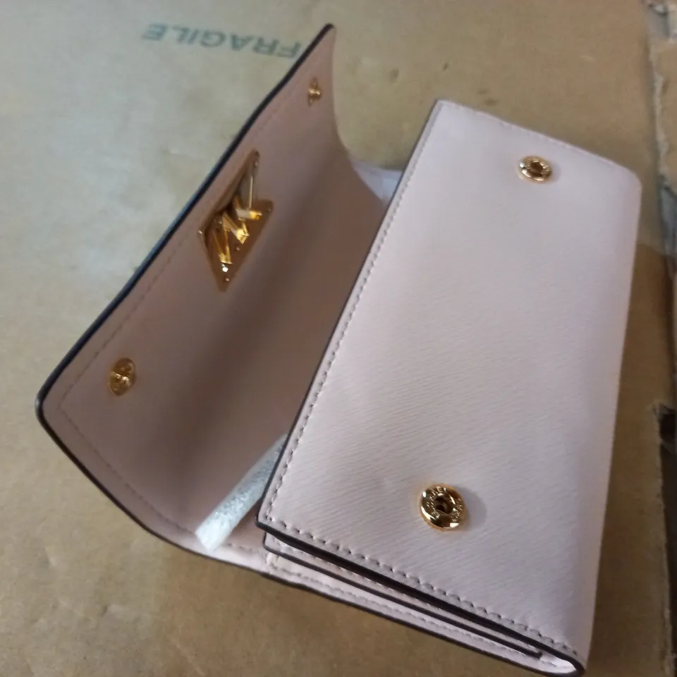 MICHAEL KORS PINK PURSE