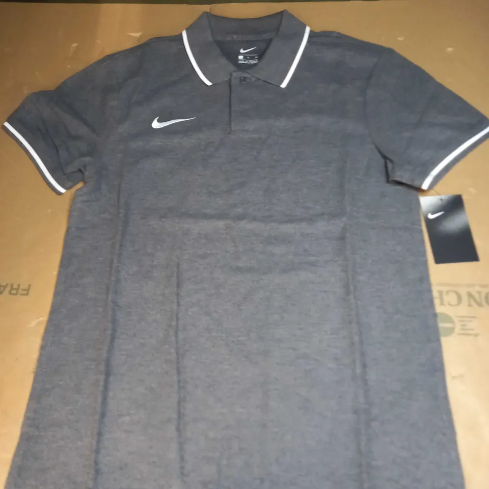NIKE LOGO POLO SHIRT SIZE S