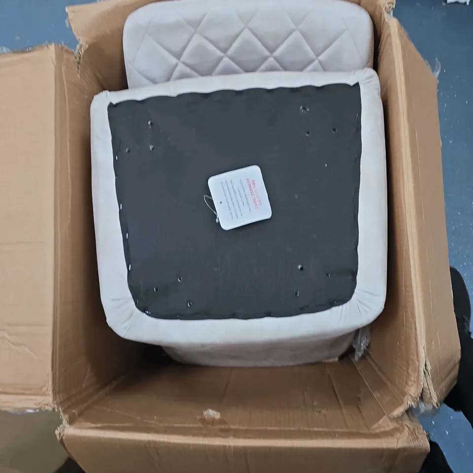 2 BOXED CREAM CHAIRS WITH LEGS AND BOLTS