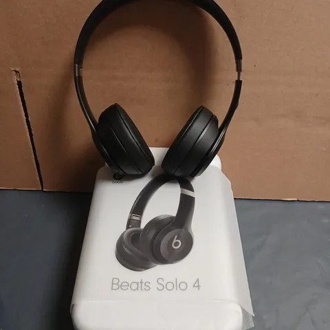 BEATS SOLO 4 WIRELESS ON-EAR HEADPHONES – BOXED