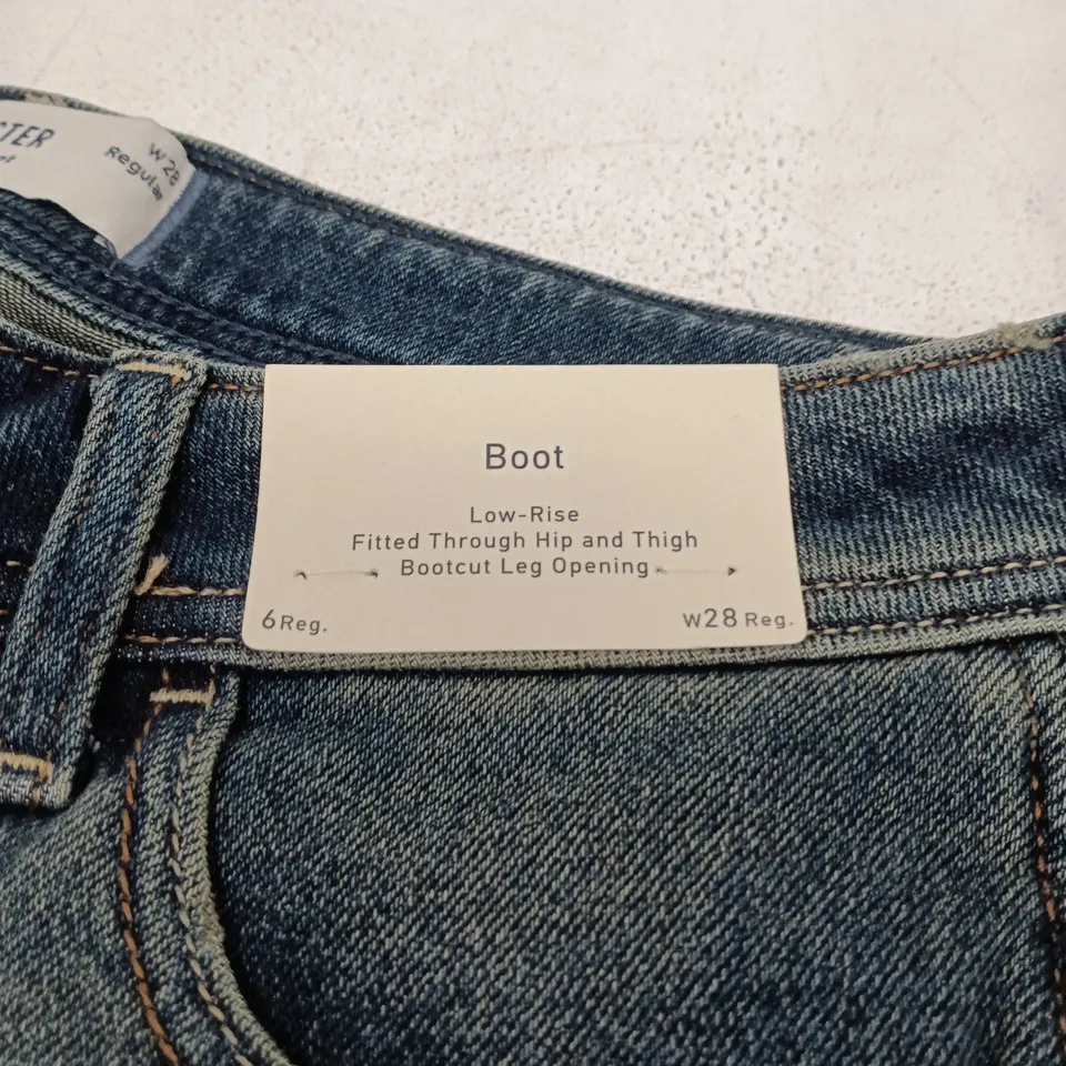 HOLLISTER WOMEN'S LOW-RISE BOOTCUT JEANS – W28 REGULAR