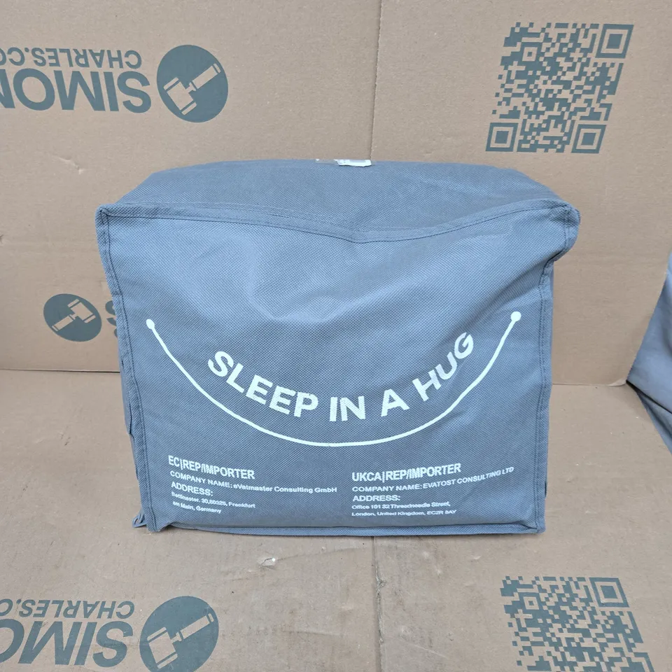 SLEEP IN A HUG 7KG WEIGHTED BLANKET IN GREY 120X180CM