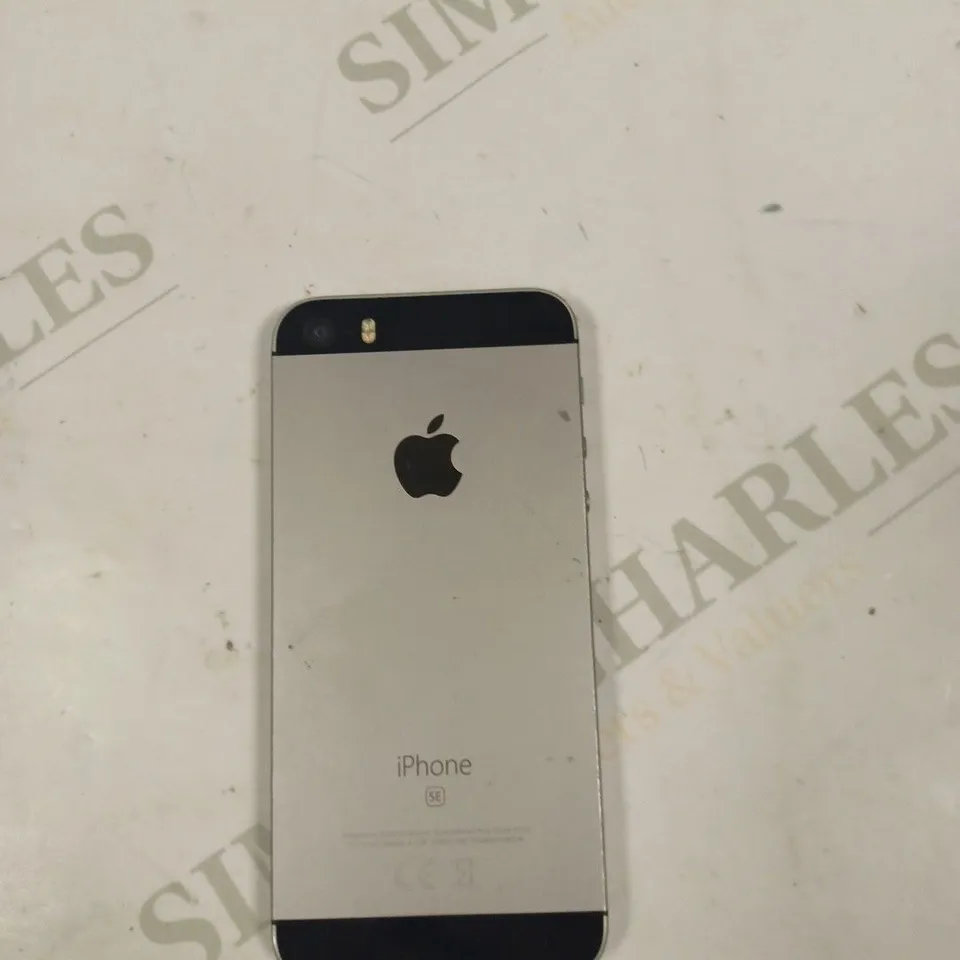 APPLE IPHONE SE SMARTPHONE 