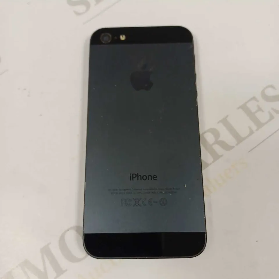 APPLE IPHONE 5 (A1429) 