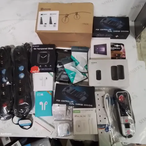 BOX CONTAINING LARGE AMOUNT OF MIXED ELECTRICAL ITEMS, PHONE ACCESSORIES ETC