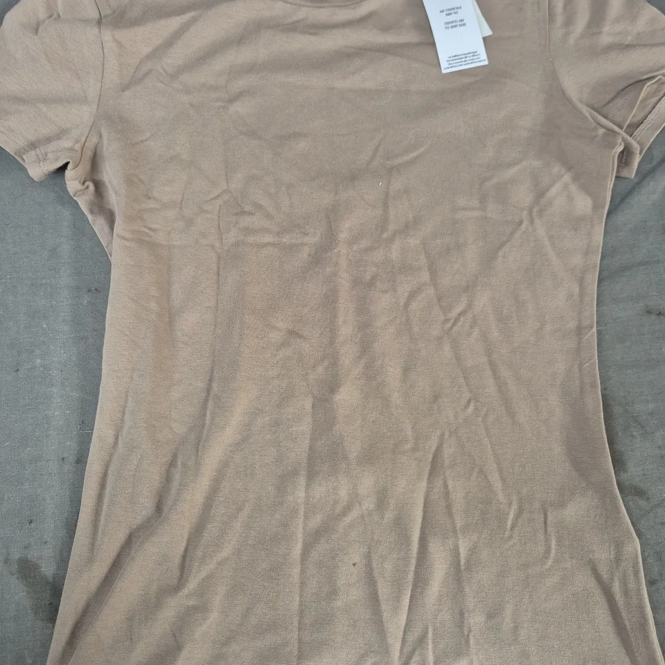 ABERCROMBIE & FITCH ESSENTIALS BABY T-SHIRT IN LIGHT BROWN SIZE MEDIUM