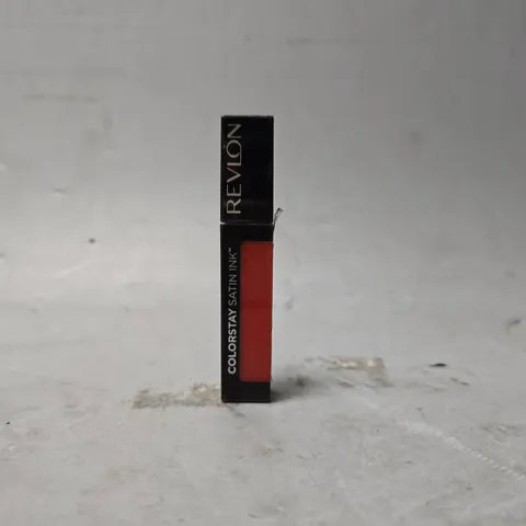 BOX OF APPROIXMATELY 100 REVLON COLOUR STAY SATIN INK 014