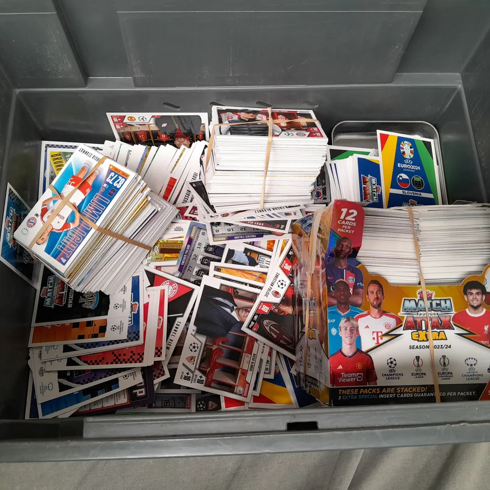 LARGE QUANTITY OF FOOTBALL TRADING CARD GAME