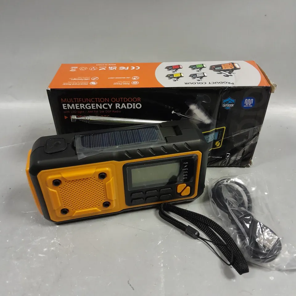 BOXED 376 OUTDOOR EMERGENCY RADIO 