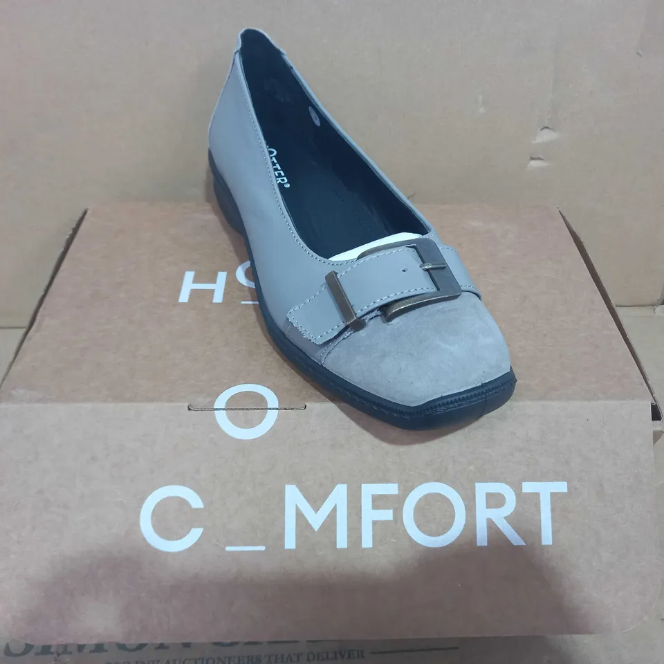 BOXED PAIR OF HOTTER SLIP ON SHOES IN GREY UK SIZE 5.5