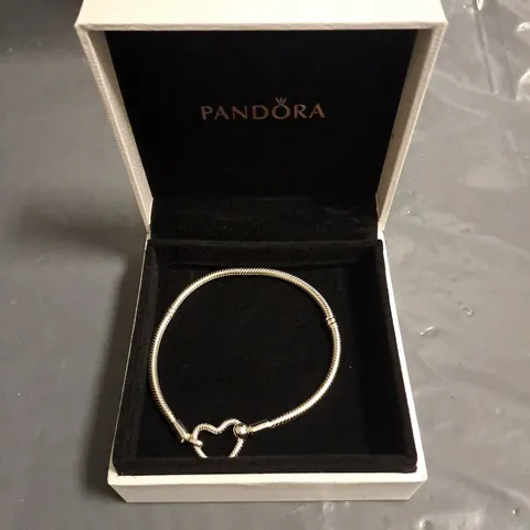 BOXED PANDORA BRACELET WITH HEART 