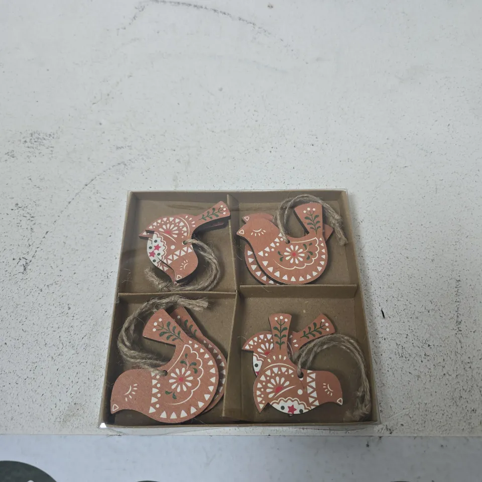 BOX OF GISELA GRAHAM LONDON ALPINE WOOD BIRDS - APPROX 12 BOXES