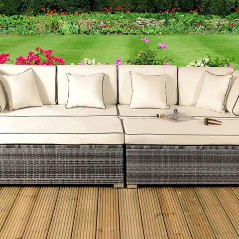 BOXED TROPEA GARDEN SET 