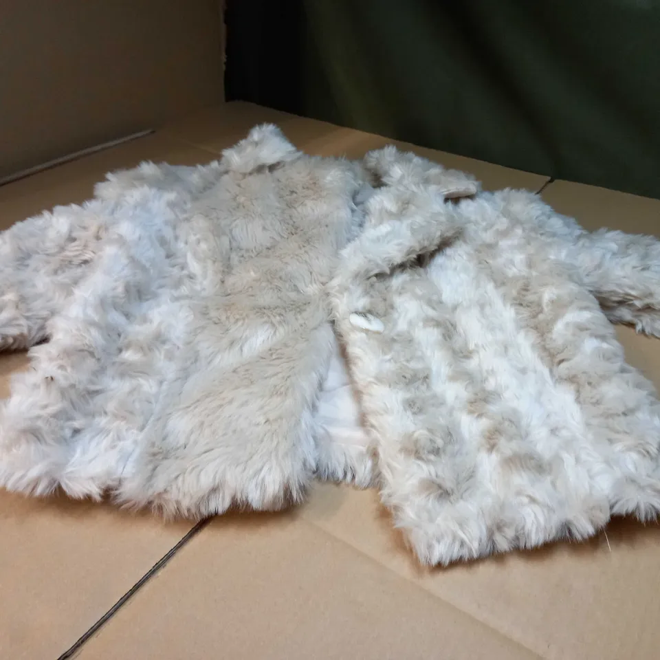 QUIZZ STONE FAUX FUR JACKET - SIZE 10