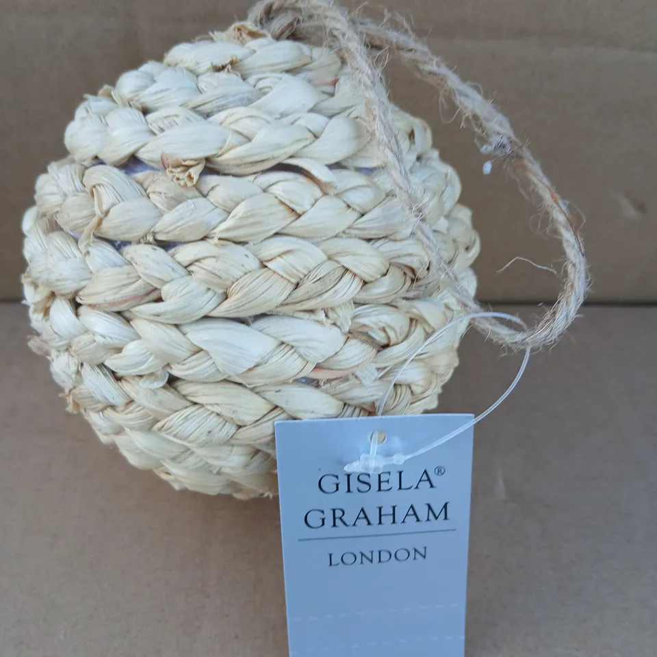 APPROXIMATELY 88 GISELA GRAHAM LONDON DECORATIVE WOVEN SEAGRASS BALL