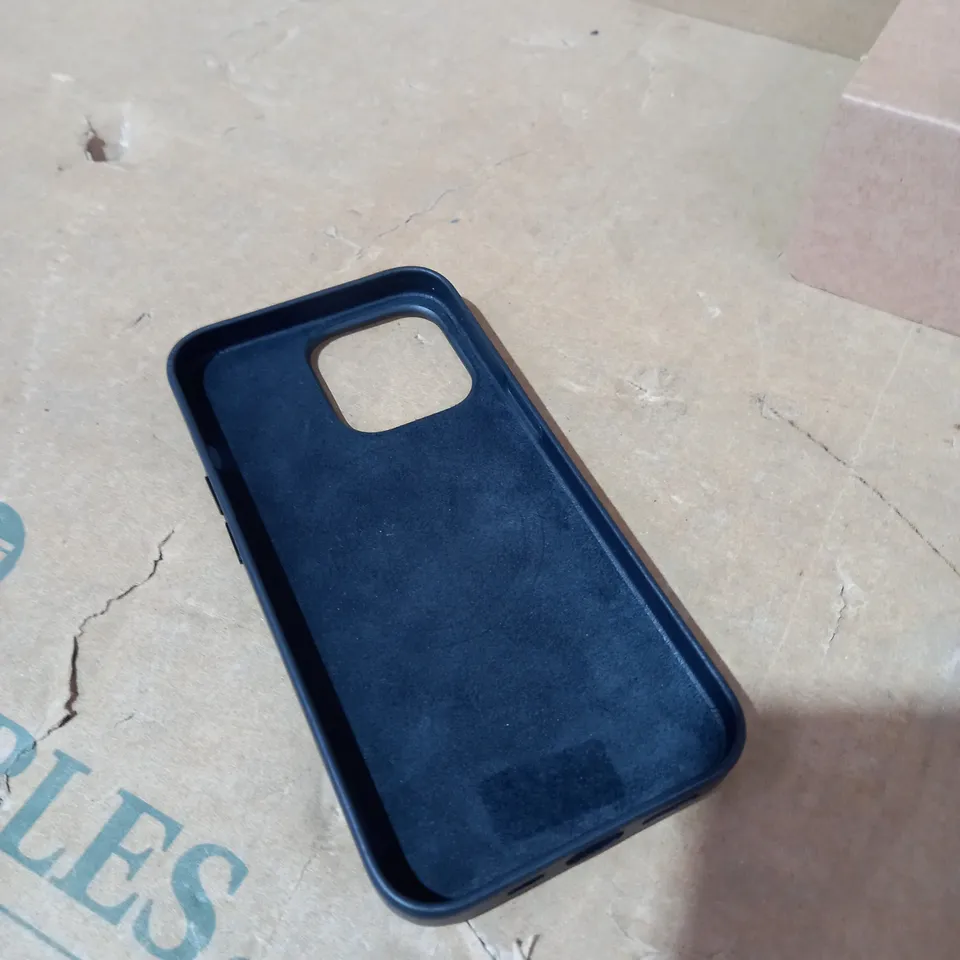 APPLE IPHONE CASE BLACK 