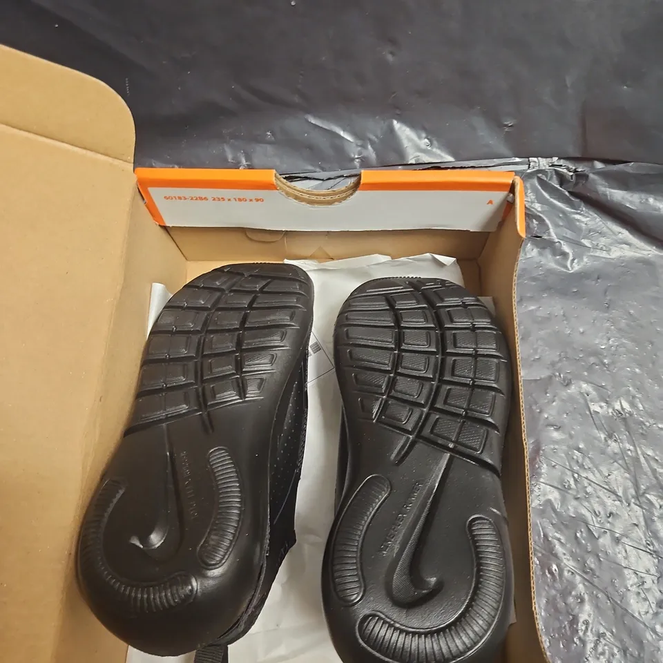 NIKE FLEX RUNNER 4 (PS) KIDS' TRAINERS – BLACK/BLACK-ANTHRACITE SIZE 12 UK