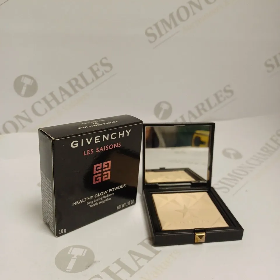 APPROXIMATELY 11 X GIVENCHY LES SAISONS HEALTHY GLOW FACE POWDER - #00 MOONLIGHT SAISON 