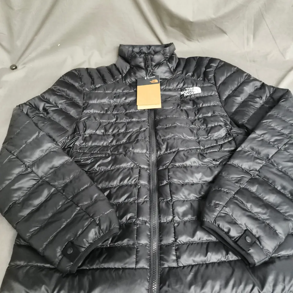 THE NORTH FACE PADDED ZIPPED JACKET SIZE M 