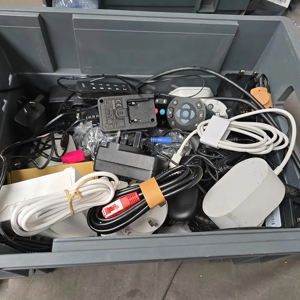 LOTOF ASSORTED HOME NETWORKING AND CONNECTIVITY ITEMS TO INCLUDE REMOTES, ROUTER AND ETHERNET CABLES
