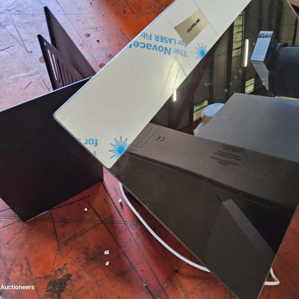 BOXED SILVERLINE CHIMNEY HOOD Model 3457 BLACK