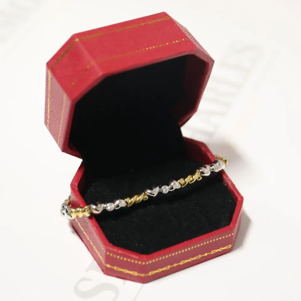 18CT GOLD DIAMOND SET LINE BRACELET