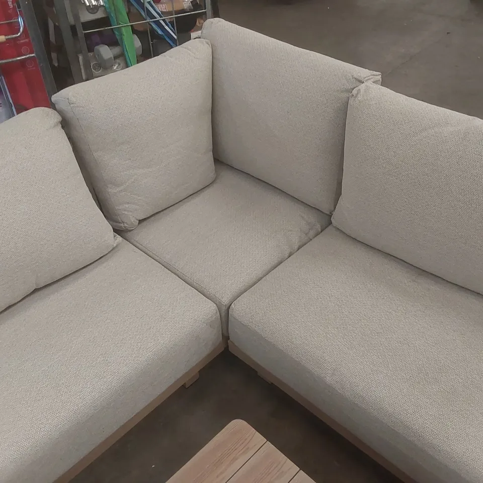 DARLINGTON WOODLOOK CORNER SET WITH COFFEE TABLE