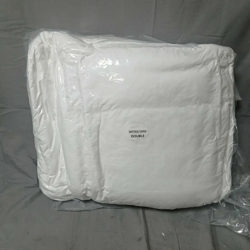 BAGGED MATTRESS TOPPER IN WHITE – DOUBLE