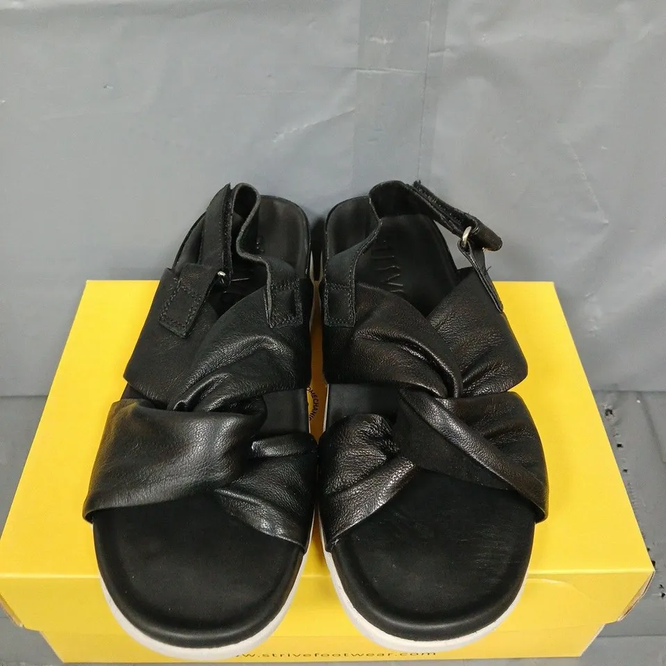 BOXED PAIR OF STRIVE TAHITI BLACK SANDALS - UK SIZE 6