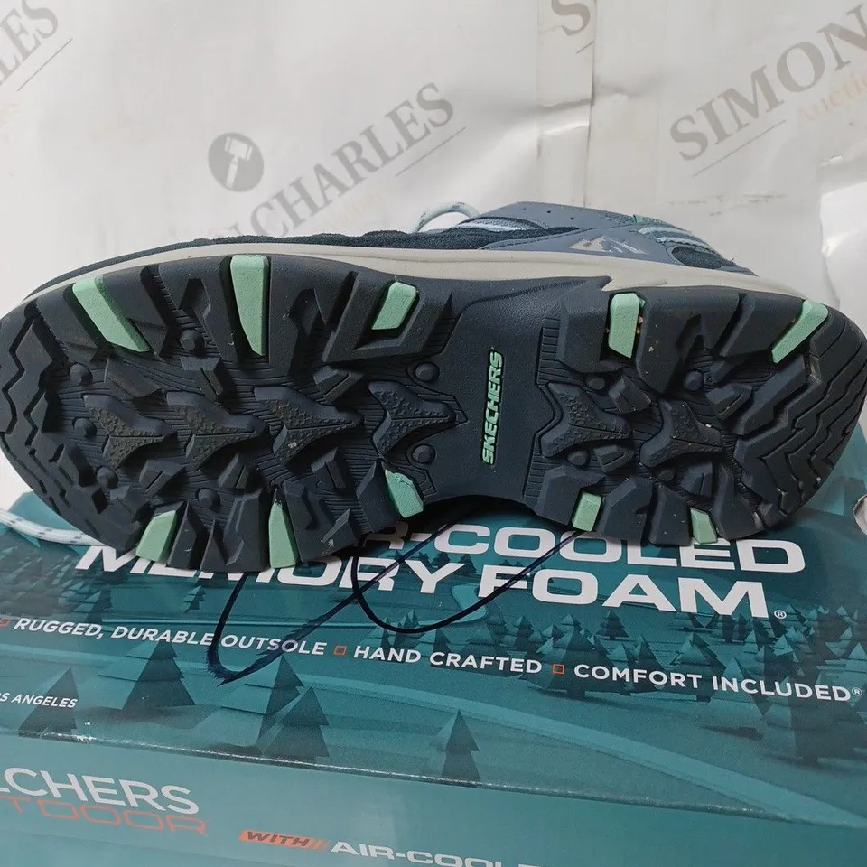 BOXED SKECHERS TREGO LOOKOUT POINT WATERPROOF HIKER SHOES, SLATE - SIZE 4.5