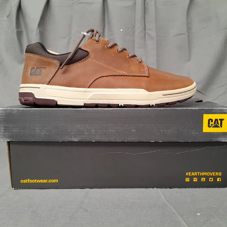BOXED PAIR OF CAT SHOES IN BROWN UK SIZE 8