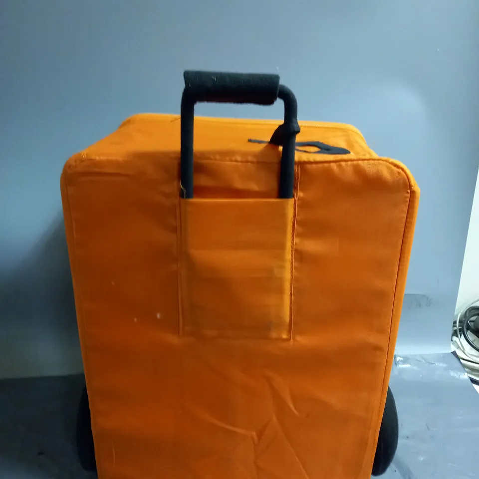 KIDS CARRY ALONG LUGGAGE CASE IN ORANGE