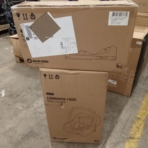 BOXED MAXI-COSI CABRIOFIX I-SIZE BABY CAR SEAT AND ISOFIX BASE (2 BOXES)