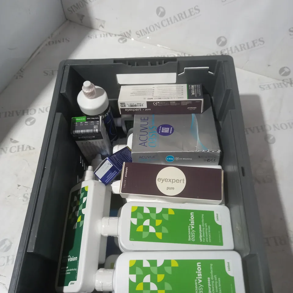 BOX OF APPROXIMATELY 20 ASSORTED CONTACT LENSES AND EYE TREATMENT TO INCLUDE BIO TRUE, EASY VISION AND EYE EXPERT 