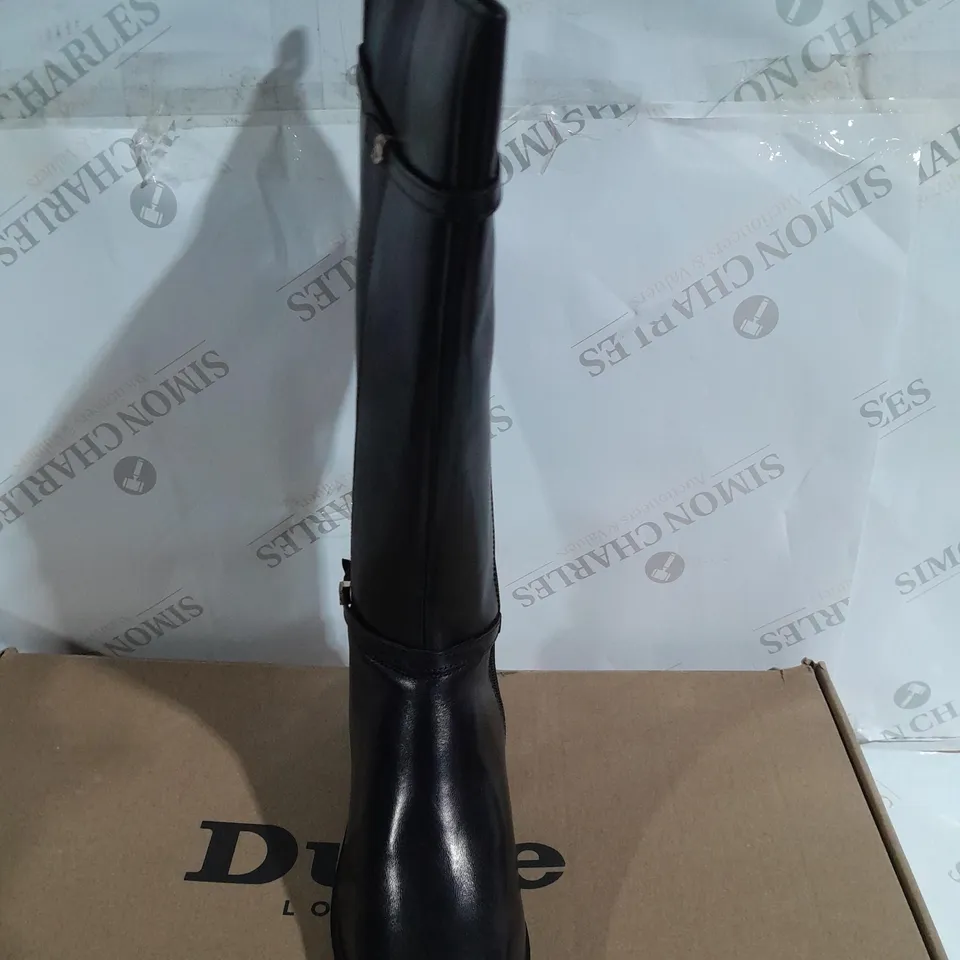 BOXED PAIR OF DUNE TAP WIDE FIT LEATHER BOOTS IN BLACK - SIZE 5 