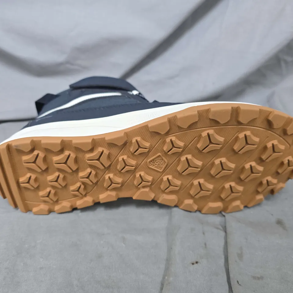 UNBOXED DECATHLON QUENCHA NAVY HIGH-TOP WINTER BOOTS WITH FAUX FUR LINING – UK 5