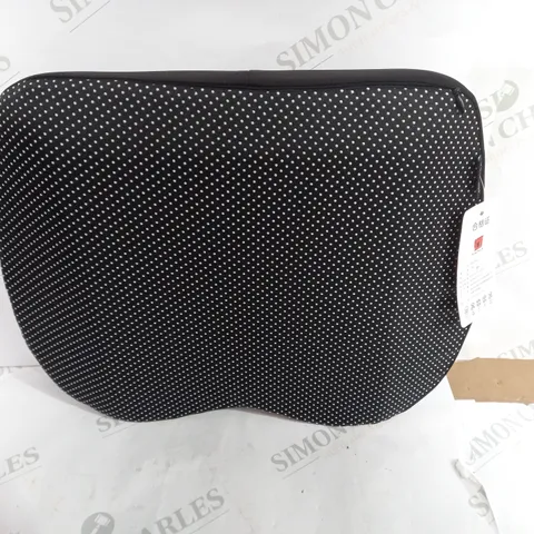 MEMORY FOAM SEAT CUSHION