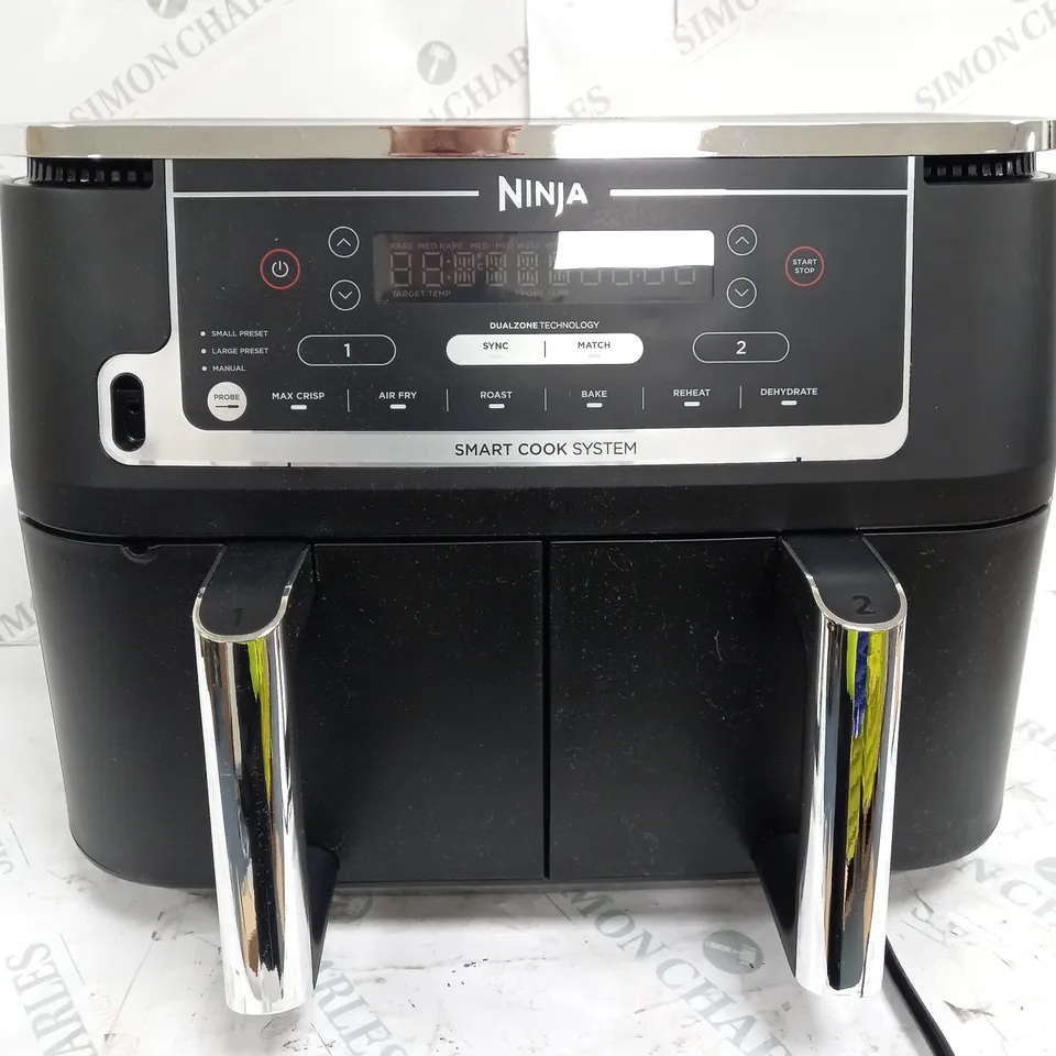 BOXED NINJA FOODI MAX DUAL ZONE 9.5L AIR FRYER AF451UK