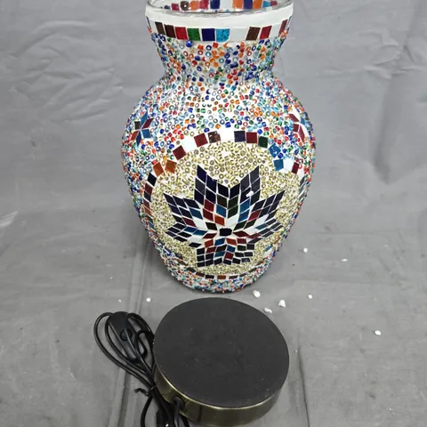 DECORATIVE LIGHT UP VASE 