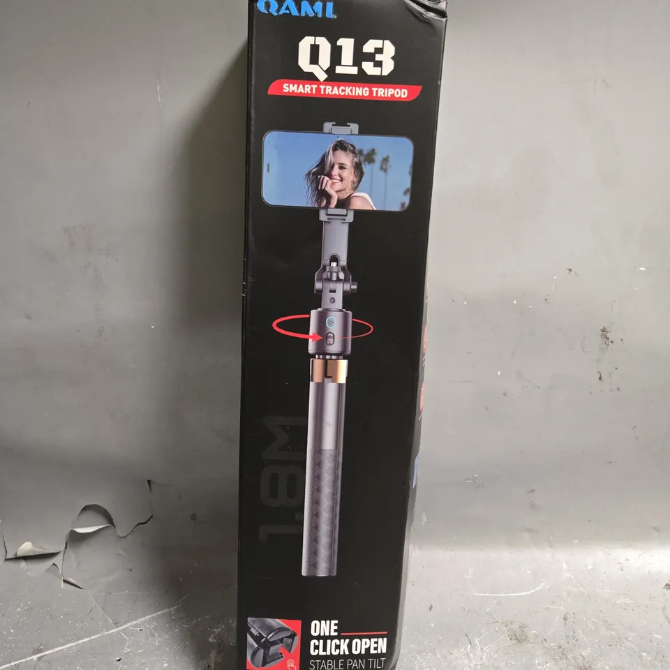 BOXED QAML Q13 SMART TRACKING TRIPOD 