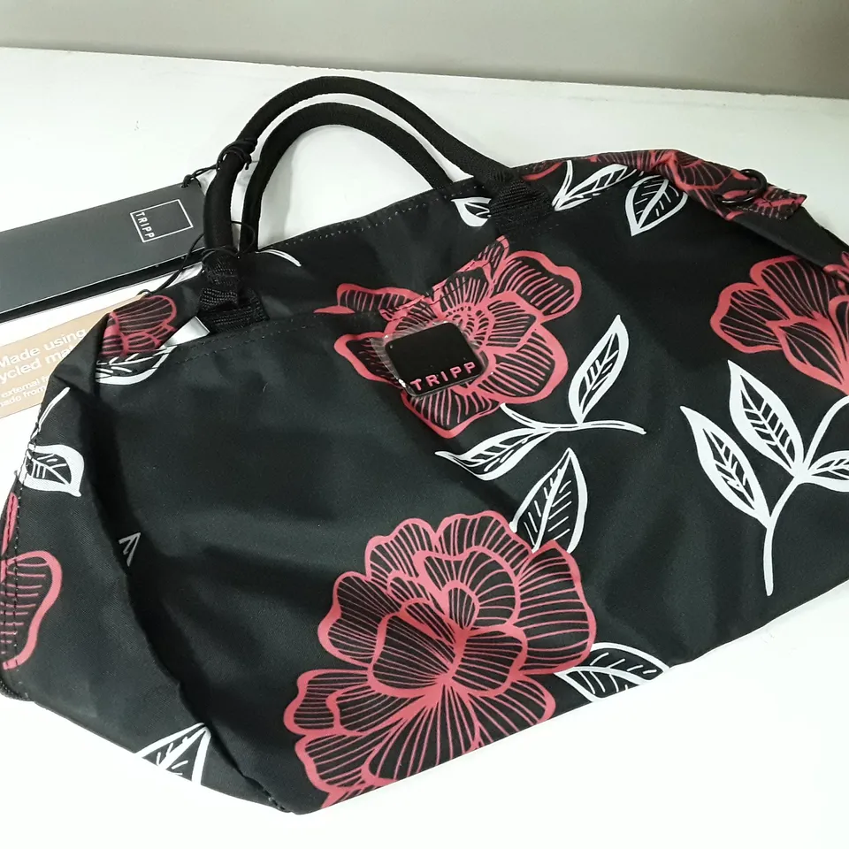 TRIPP BLOOM 17L HOLDALL