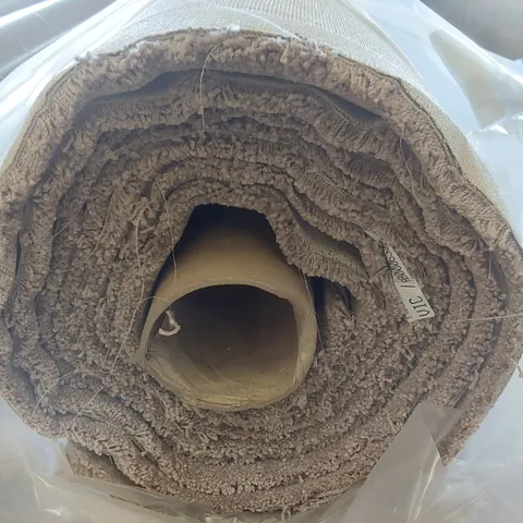 ROLL OF QUALITY ULTIMATE EXPRESSIONS ANTIQUE ROSE CARPET - APPROXIMATELY 5.65 x 5m