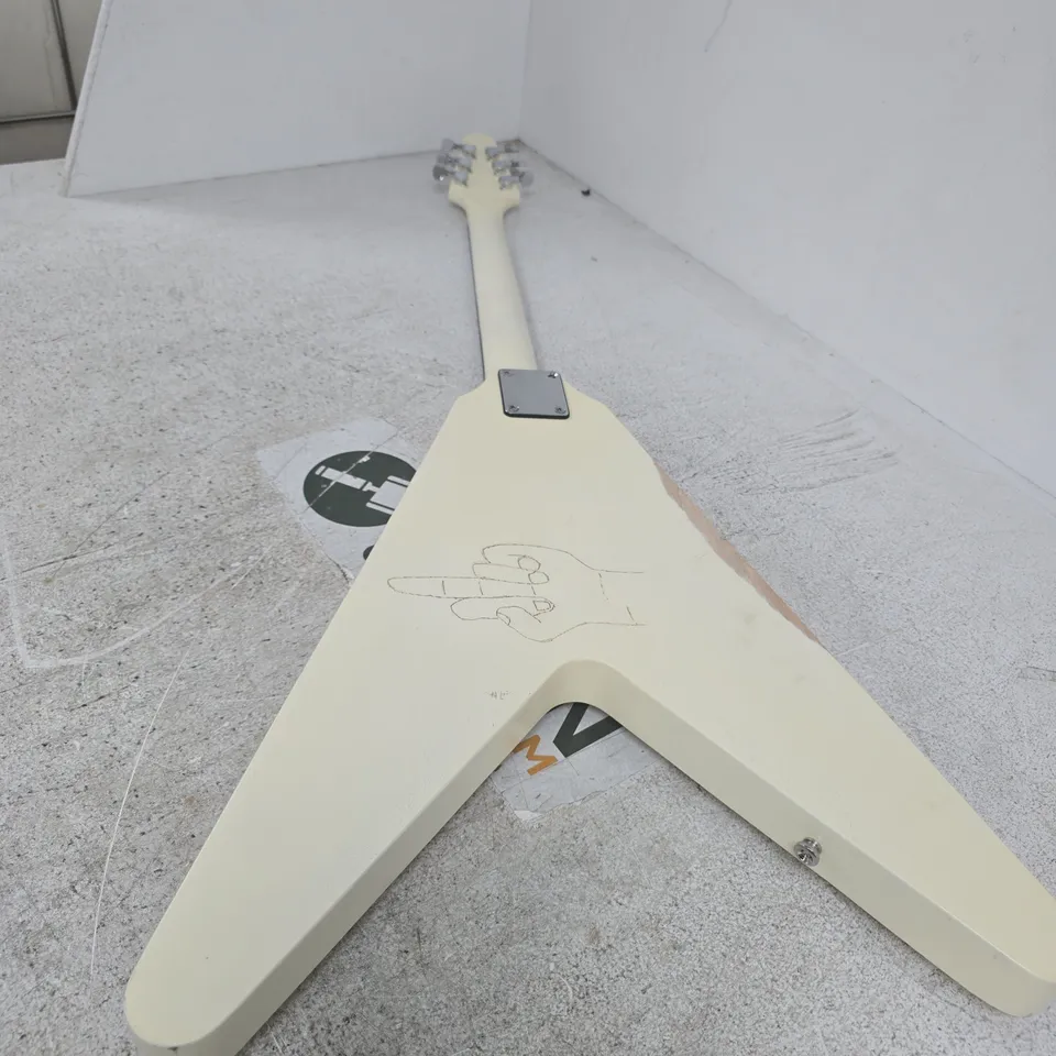 FLYING V-STYLE ELECTRIC GUITAR, CREAM FINISH WITH DUAL HUMBUCKER PICKUPS