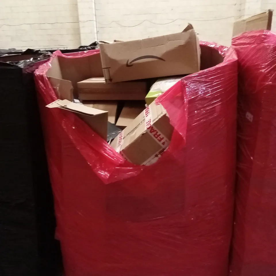 PALLET OF ASSORTED HOUSEHOLD GOODS & PRODUCTS TO INCLUDE; TOILET SEATS, BABY MOSQUITO NET, MONITOR PRIVACY SCREEN ETC