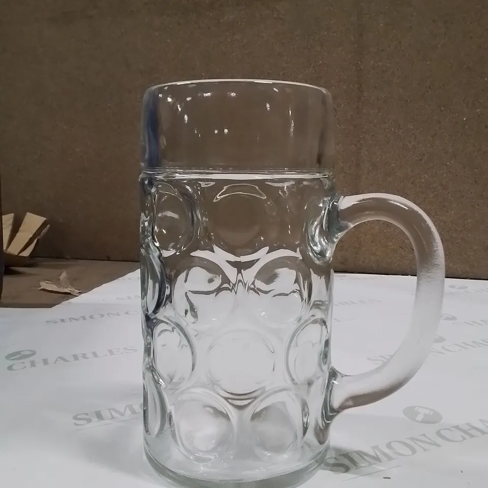 BOX CONTAINING 6 LARGE 2 PINT GLASS TANKARDS 