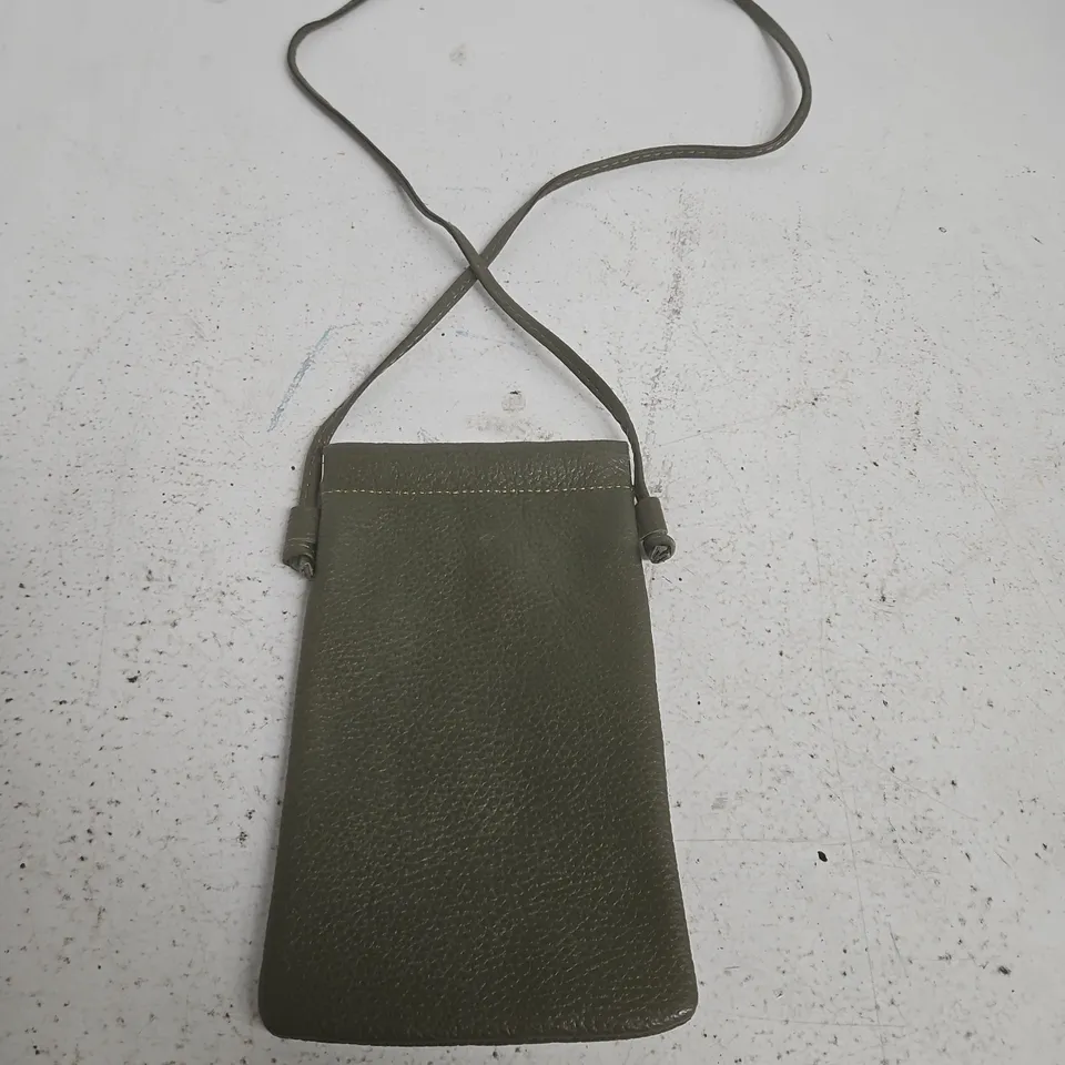 TOSCANA 100% PRÊT À PORTER LEATHER CROSSBODY POUCH WITH LONG STRAP
